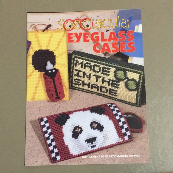 5 Plastic Canvas pattern books - Picture 6 of 12